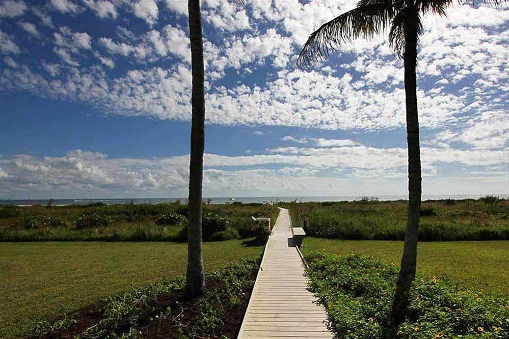 Sandalfoot Beachfront Condominium Sanibel Kültér fotó